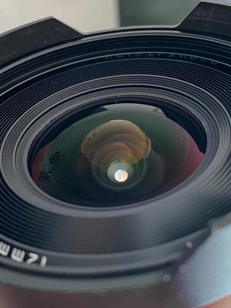 Voigtlander 12mm F5.6 Asph. II フィルタ付き