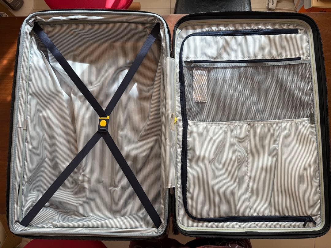 DELSEY Lサイズ1回使用 2月購入 引取は値引有 スーツケース デルセー