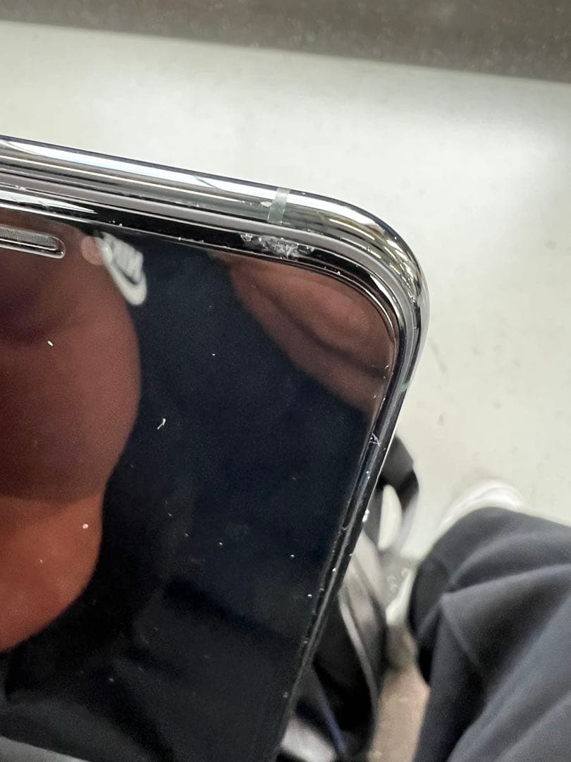 iPhone 11 pro 256gb ミッドナイトグリーン simフリー