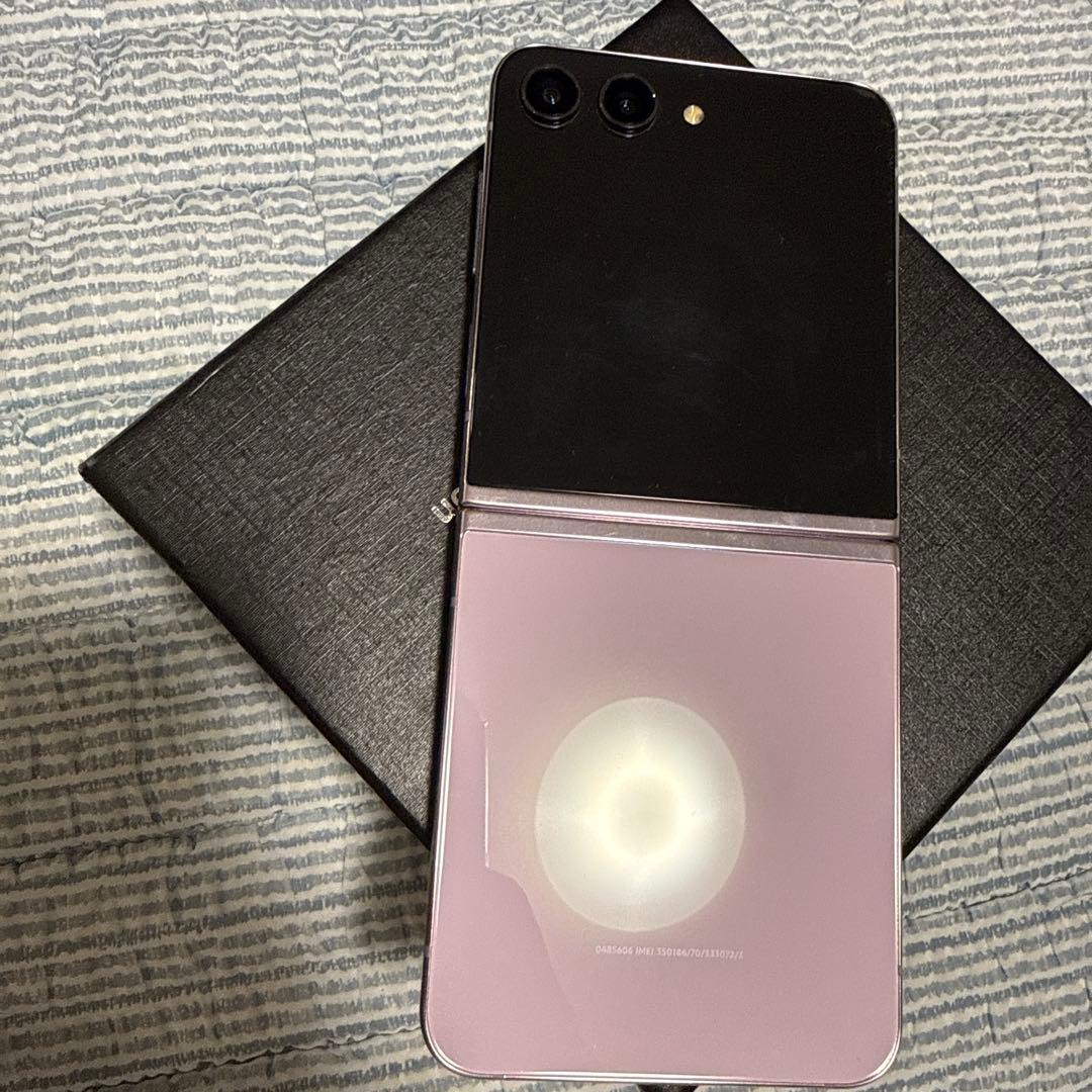 ヘ*ル様 [外観美品]Galaxy Z Flip5 256GB ラベンダーSIM