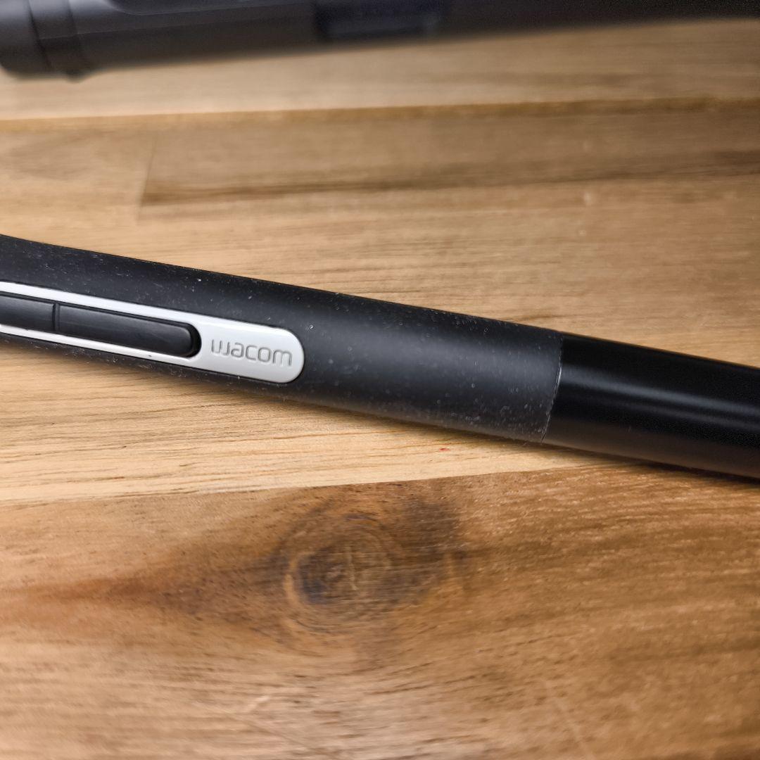 Wacom Pro Pen 2　替芯3本付き　外箱あり