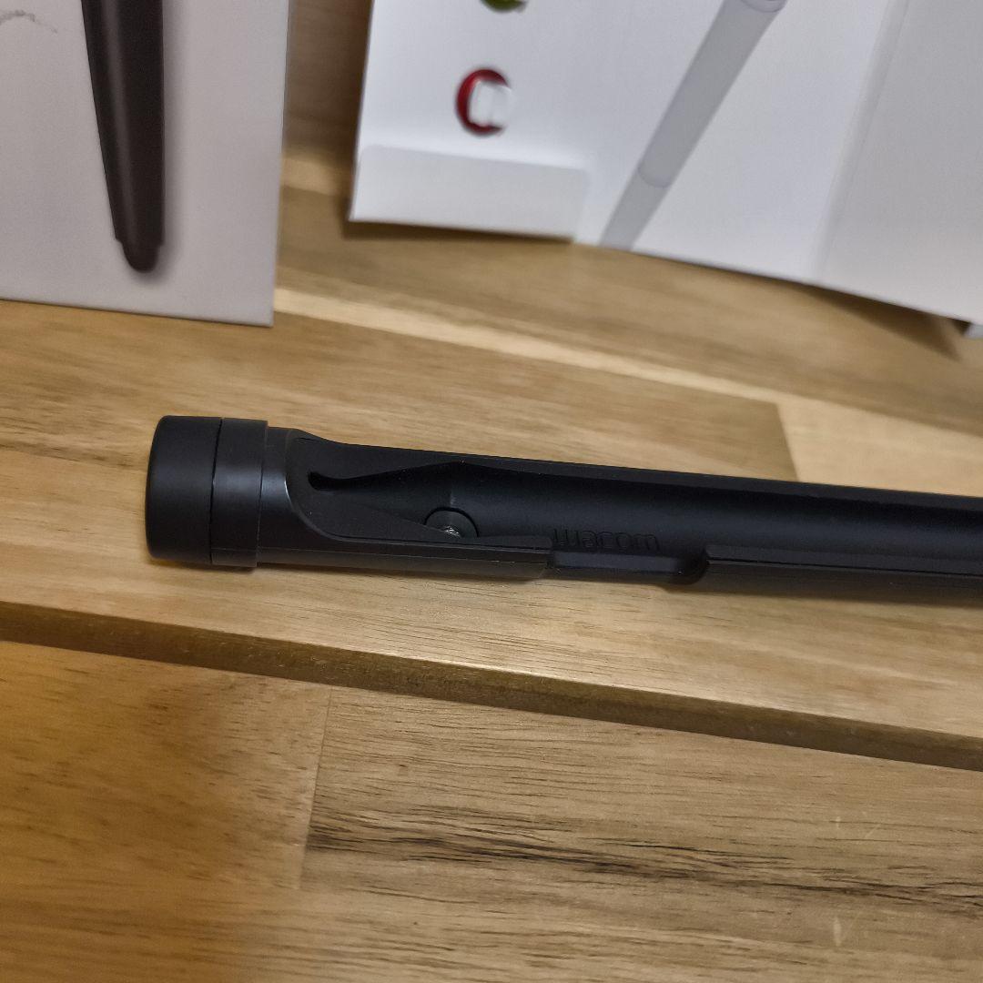Wacom Pro Pen 2　替芯3本付き　外箱あり