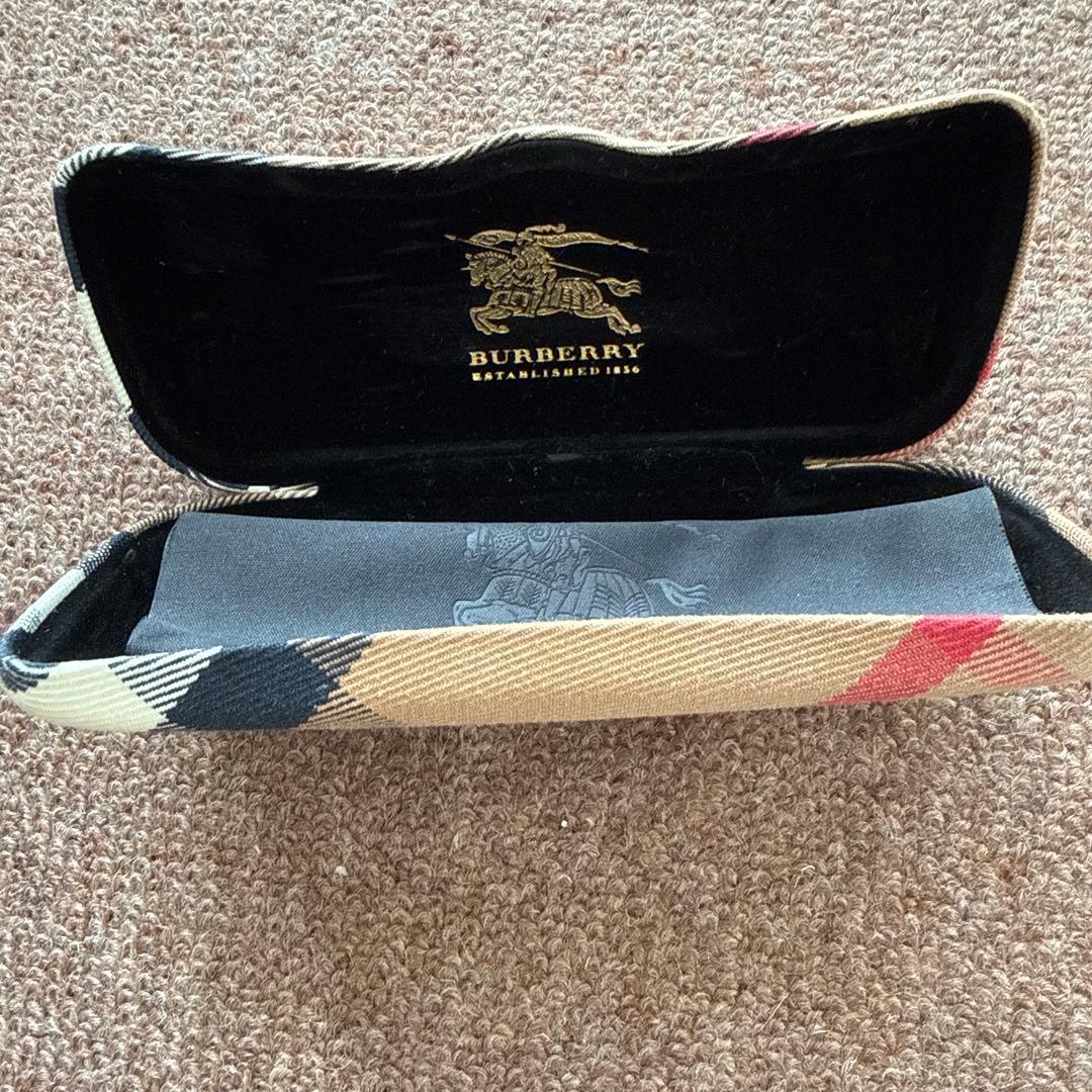 BURBERRY メガネ　グリーン