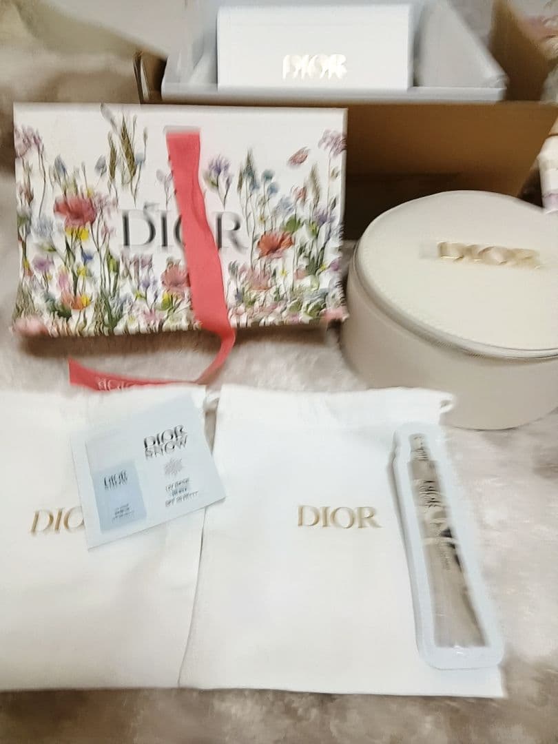 DIOR アディクト パープル グロウ オードゥ パルファン NARS YSL