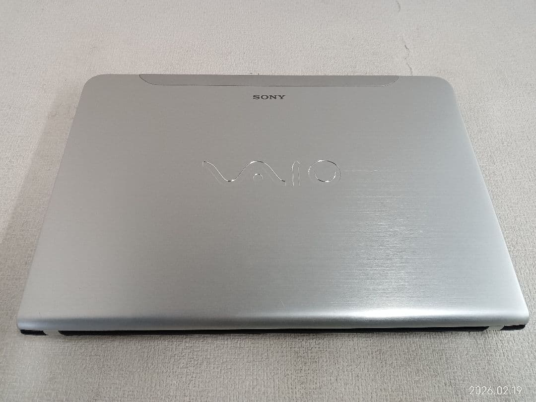 ≫ Sony VAIO SVE14AJ16N キズ 8GB ストレージ無