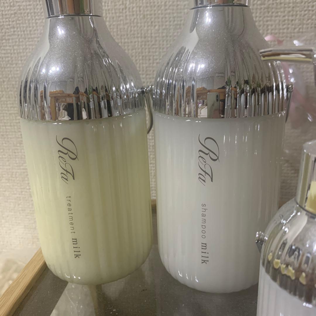 ヘアケア シャンプー&トリートメント　アウトバストリートメント２本