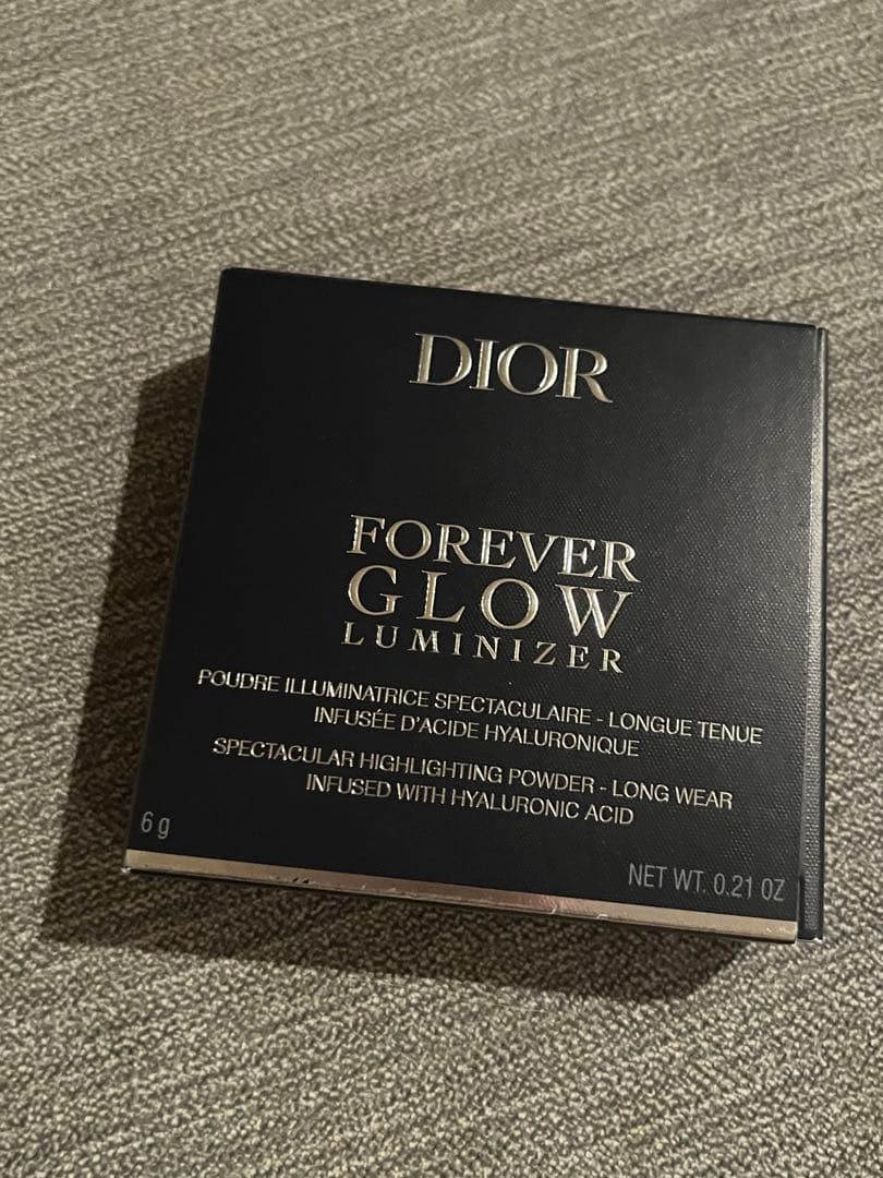 【限定品】DIOR ディオールスキンフォーエヴァーグロウ ルミナイザー 004