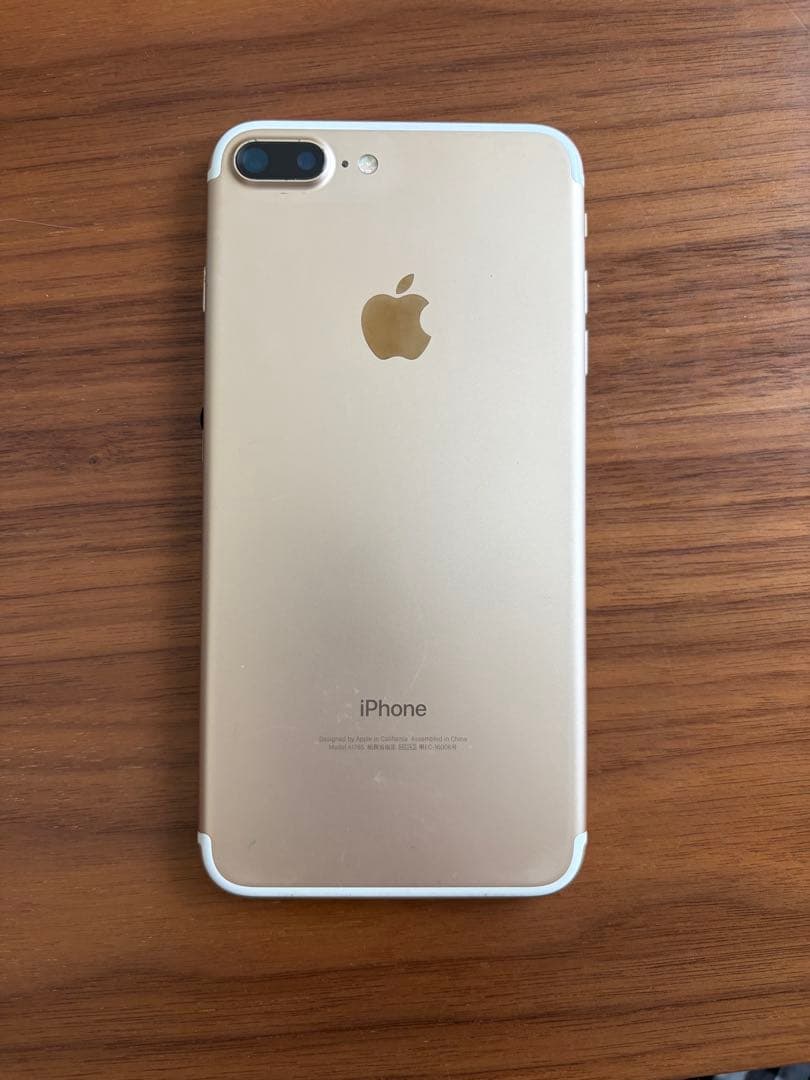 iPhone 7 Plus ゴールド　SIMフリー 容量不明