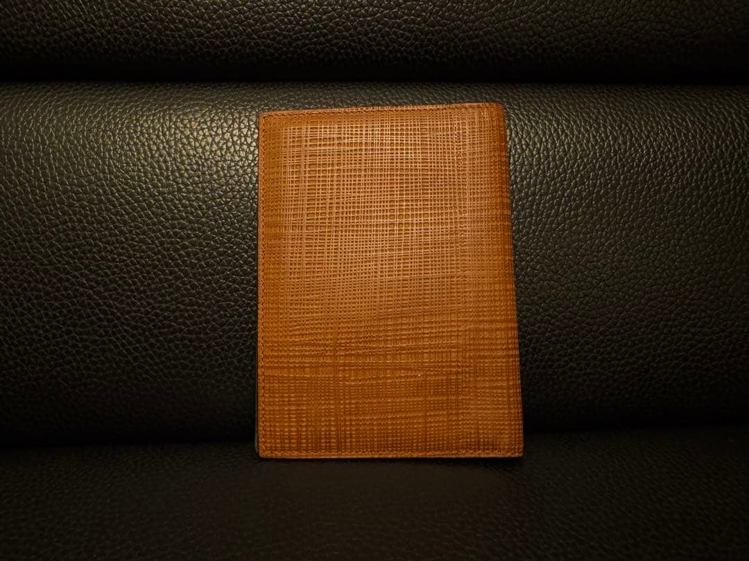 【LOEWE】リネン パスポートケース (BROWN)