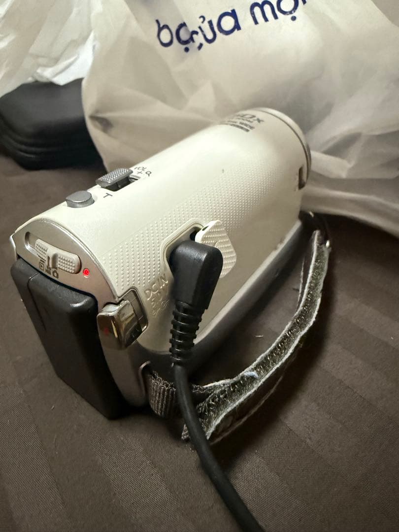 Panasonic HC-V320M ビデオカメラ　本体のみ