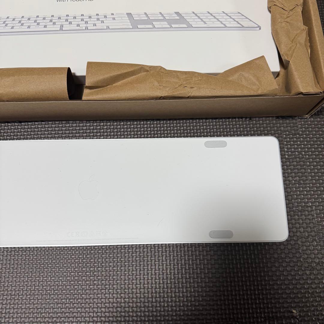 Touch ID搭載 Magic Keyboard テンキー　日本語