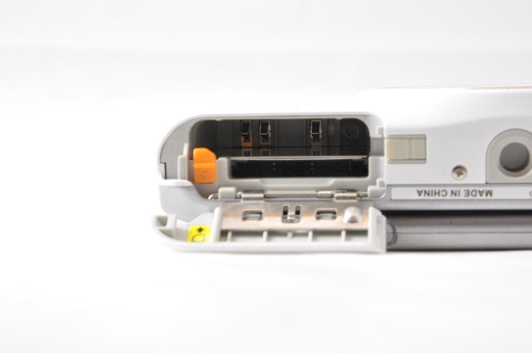 ■ 美品 ■ ニコン　Nikon COOLPIX S6600