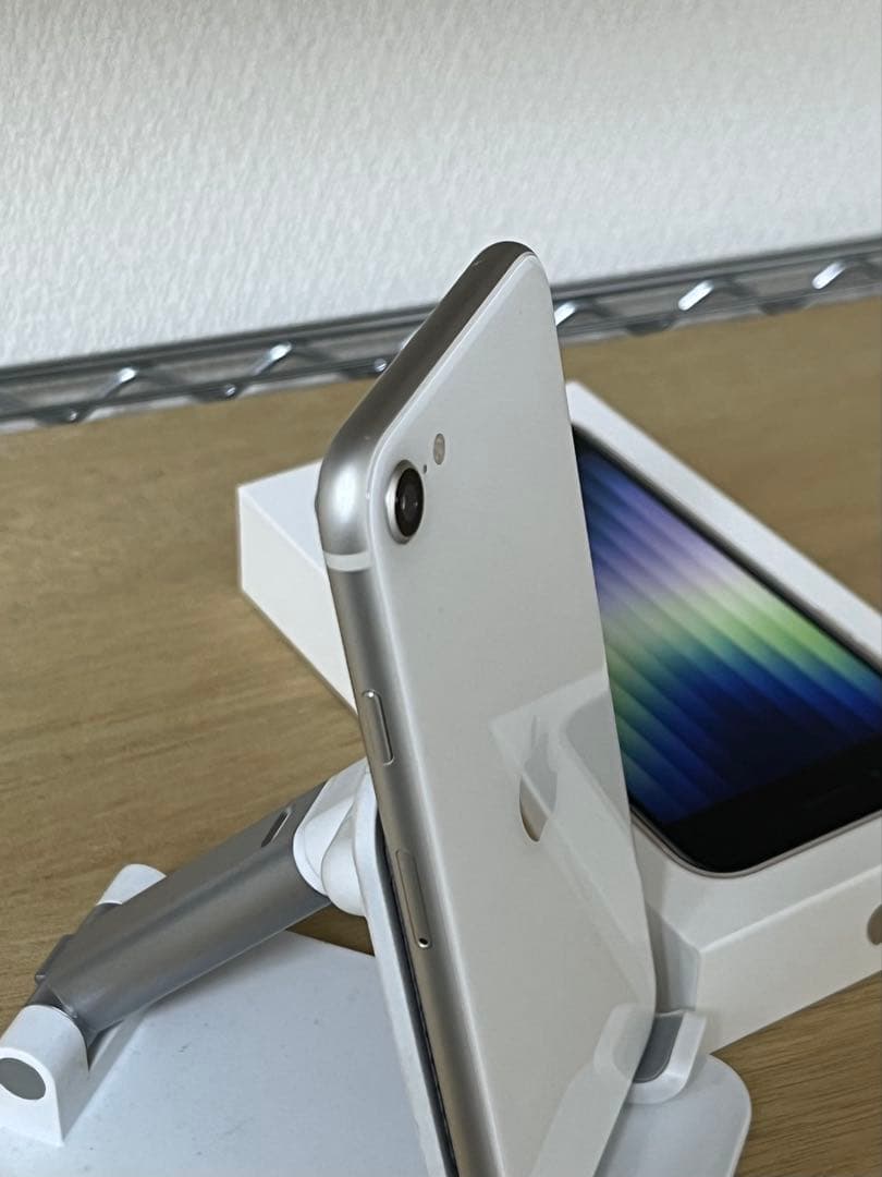 iPhone SE (第3世代) ホワイト 64GB SIMフリー 本体