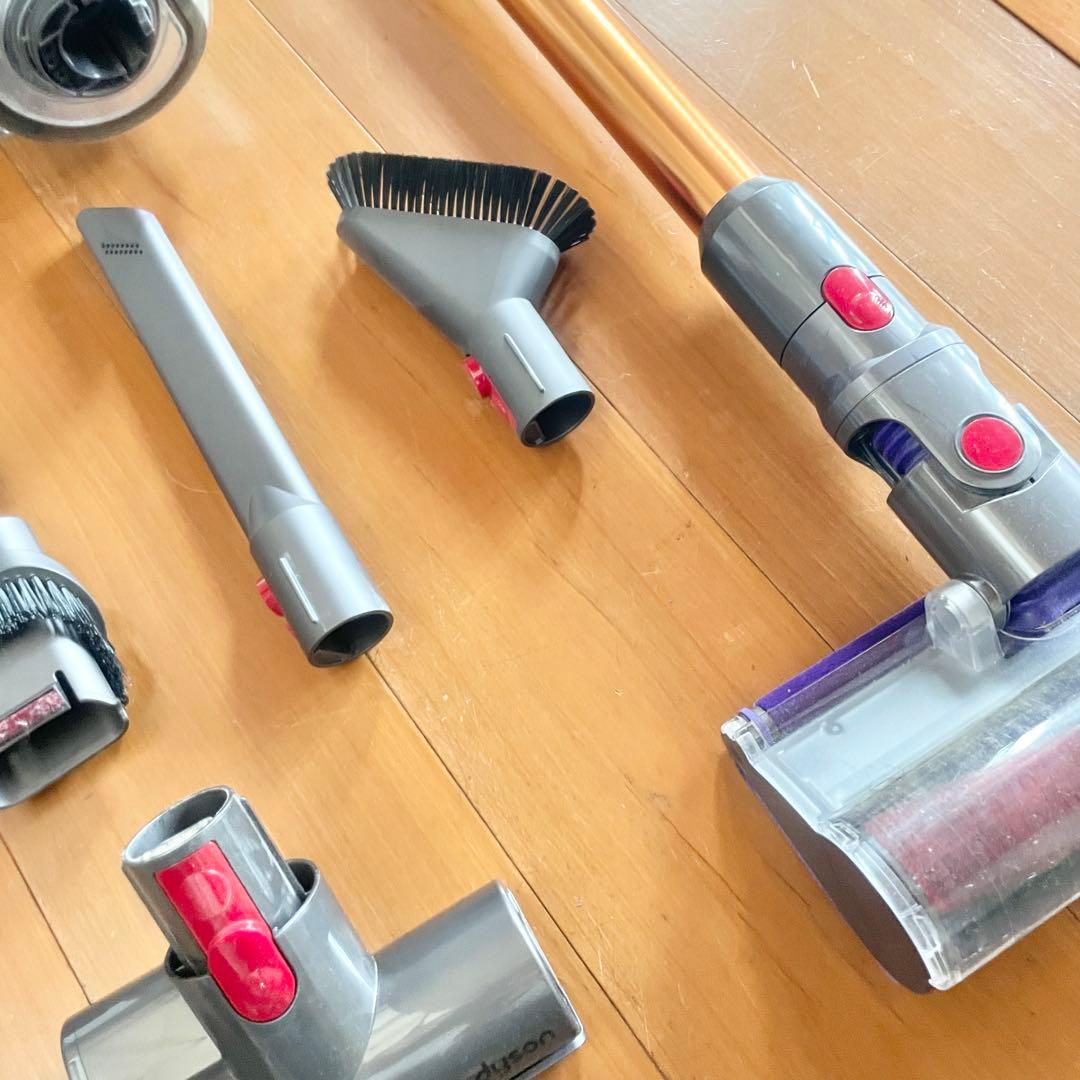 Dyson Cyclone V10 Fluffy ダイソン ジャンク