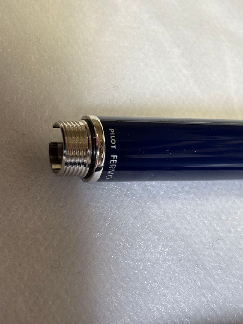 PILOT 万年筆 キャップレス　フェルモ　M ネイビー