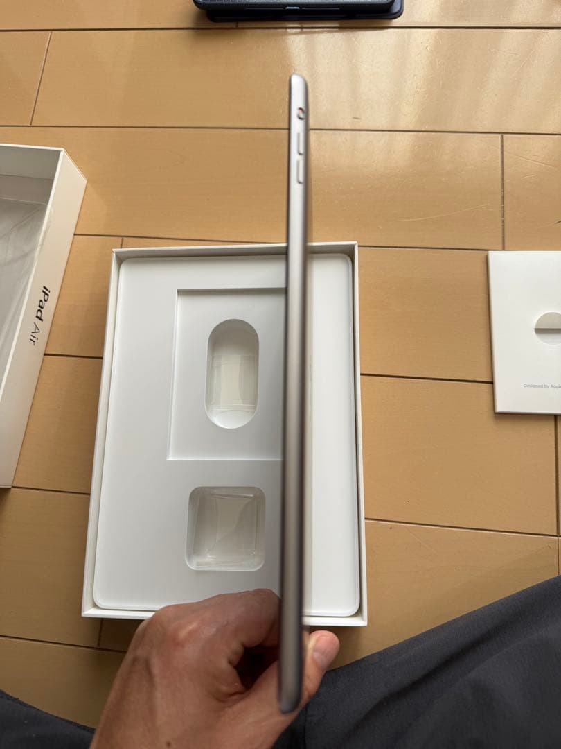 Apple iPad Air 32GB スペースグレー　Wi-Fiモデル