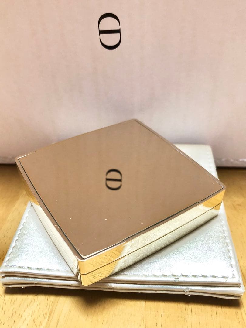 Dior ミラー　拡大鏡付き