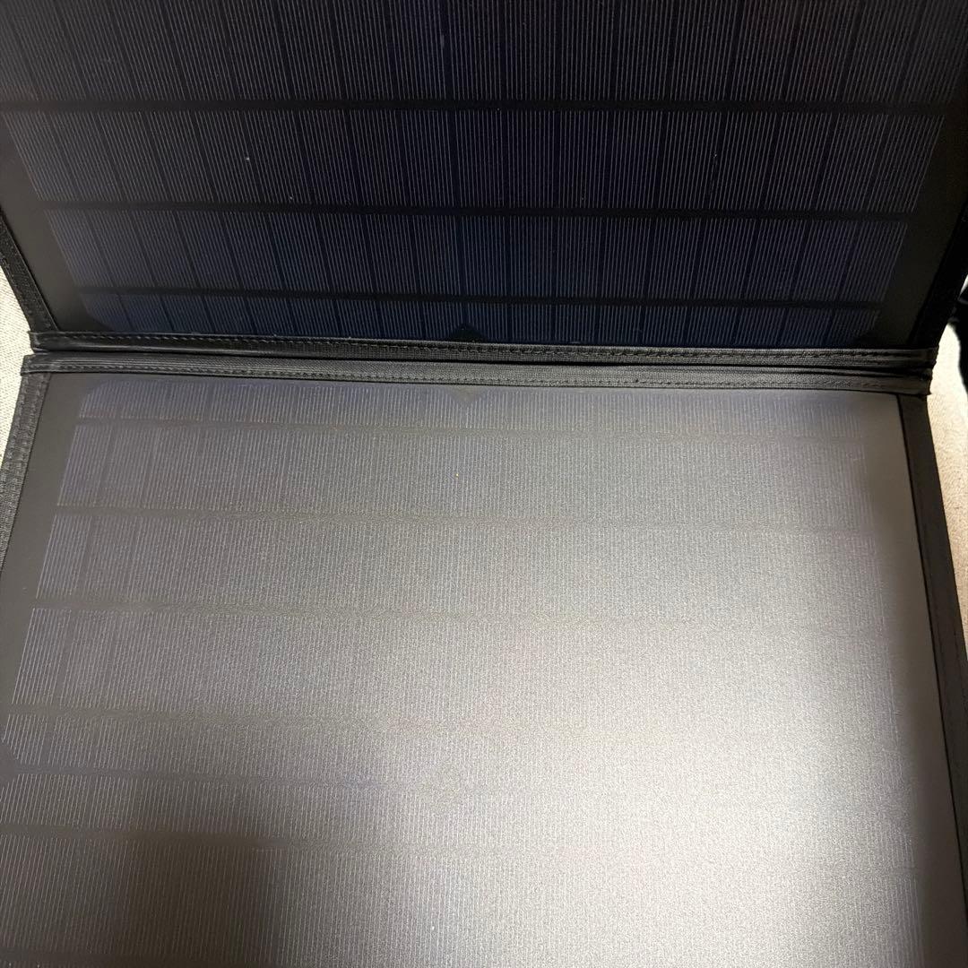 折りたたみソーラーパネル　EP-60SP