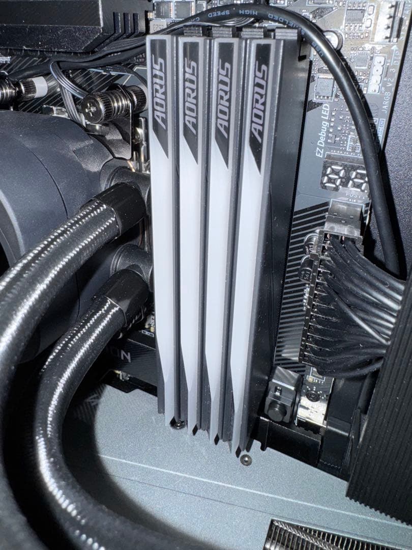 メモリー GIGABYTE AORUS Memory DDR5 32GB 6000