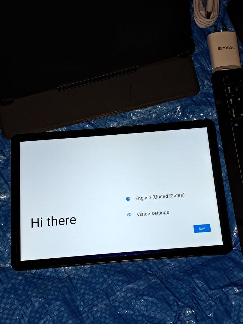 DOOGEE A9+　Androidタブレット 本体 キーボード・マウス付き