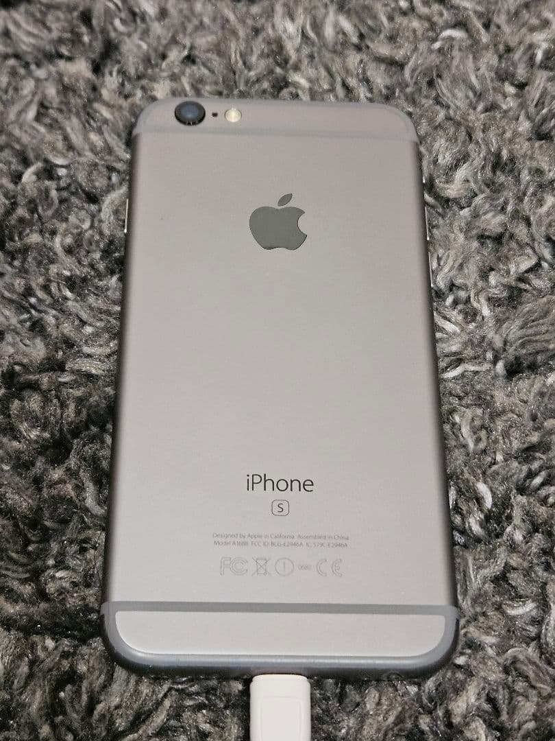 Apple iPhone 6s スペースグレー 本体