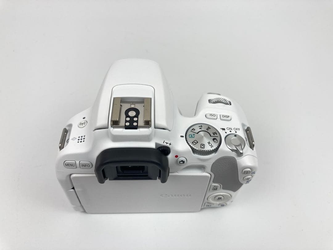 【極美品】Canon デジタル一眼レフカメラ EOS Kiss X9 ホワイト