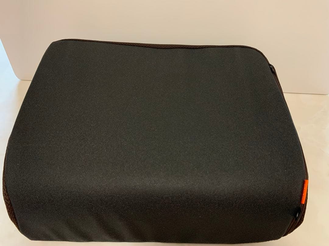 美品　p!nto pinto 姿勢矯正クッション ブラウン