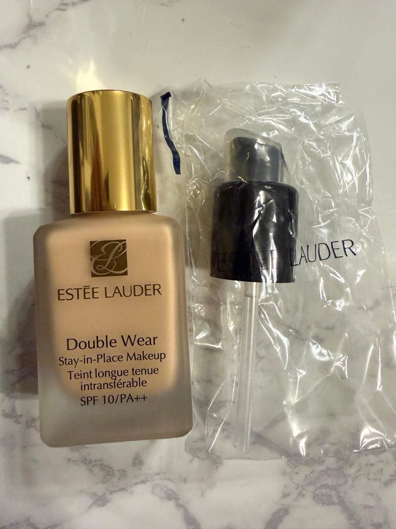 ESTEELAUDER ダブルウェア　ファンデーション　1N1 アイボリーヌード