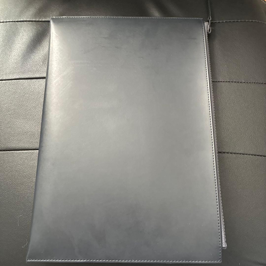 iPad Air 第7世代 M3 128GB 純正カバー キーボード付