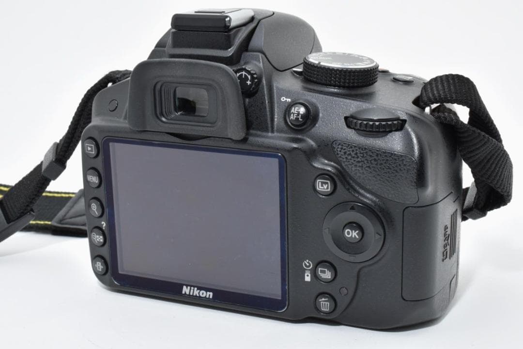 【大人気】 Nikon ニコン D3200 ボディ デジタル一眼カメラ