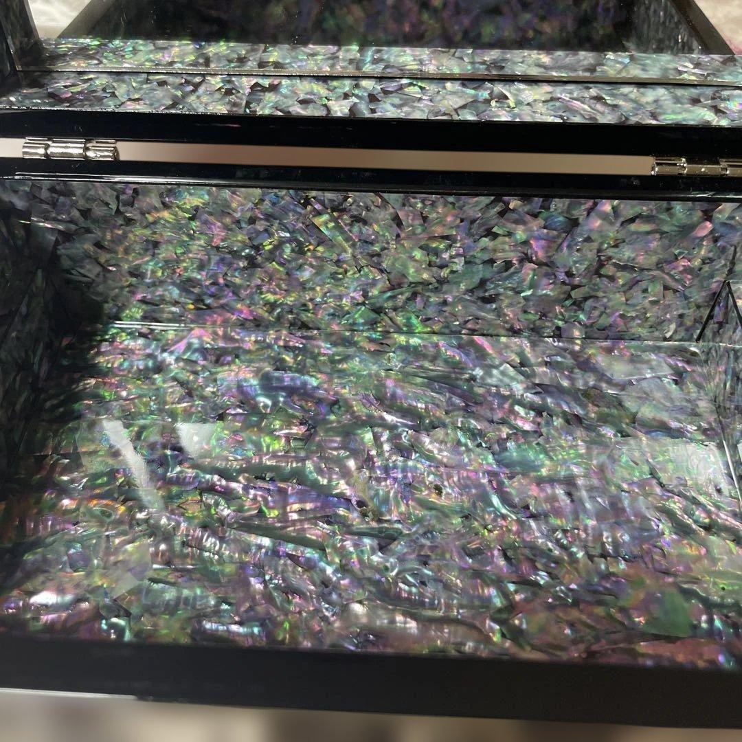 韓国　漆器 蝶と花の装飾 収納ボックス
