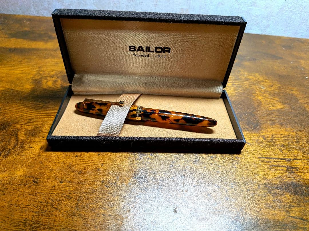 Sailor 万年筆 樹脂製 金メッキ細字