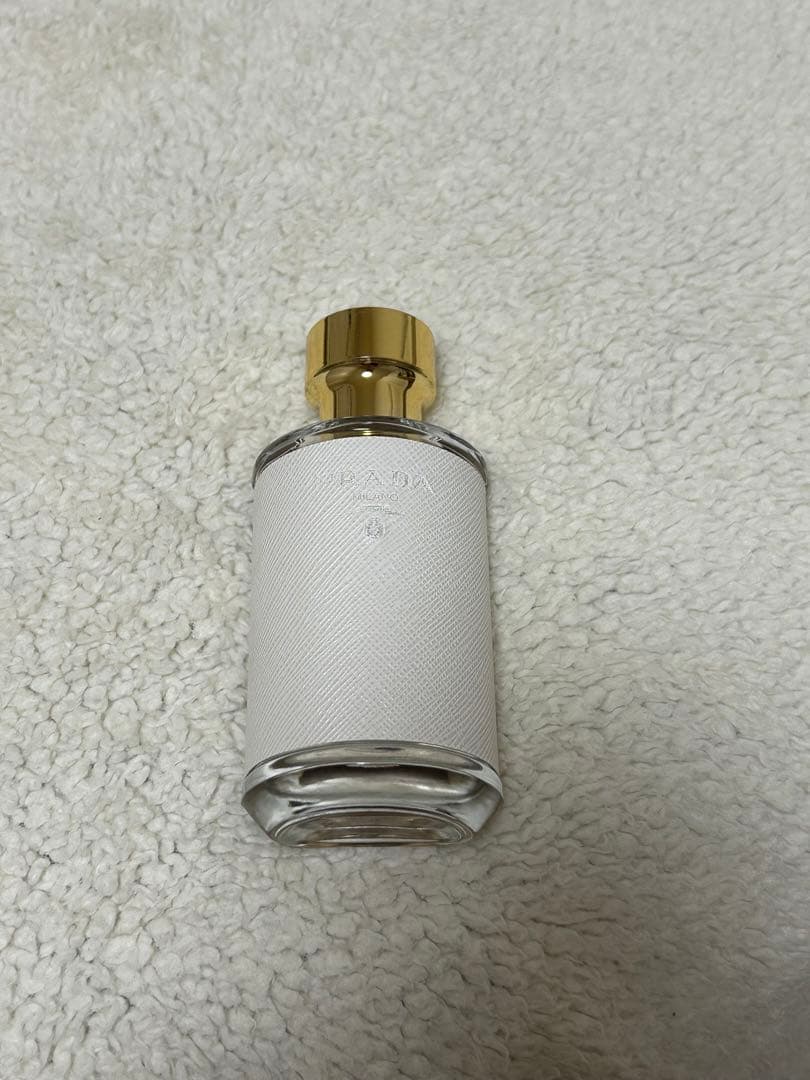 LA FEMME PRADA オードパルファム 50ml