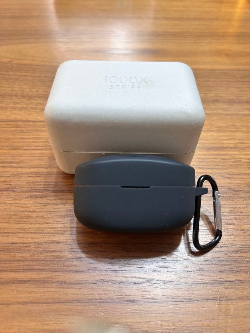 SONY WF-1000XM4 新品同様 ワイヤレスイヤホン