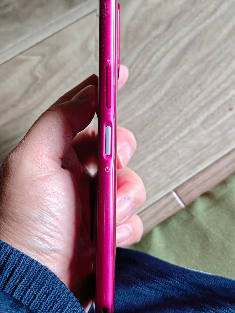 【美品】らくらくスマートフォンlite MR01本体のみ