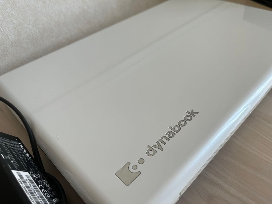 TOSHIBA dynabook 8GB 初期化済み作業用に！ホワイト