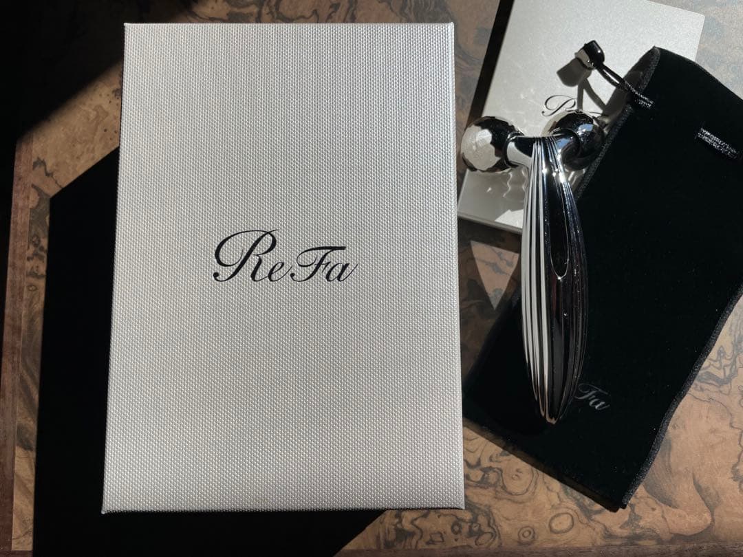 半額以下！！公式店購入リファカラットReFa CARAT RAY FACE