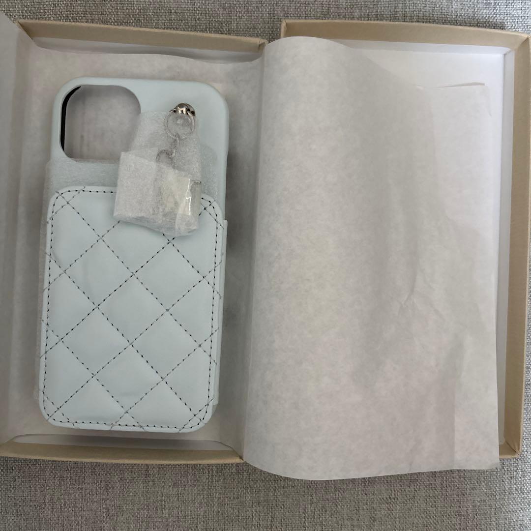 ダーリッチ　スマホケース　iPhone15 sax 水色　鏡付き　15