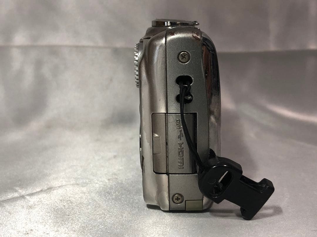 FUJIFILM FinePix F80EXR シルバー　コンパクトデジタカメラ