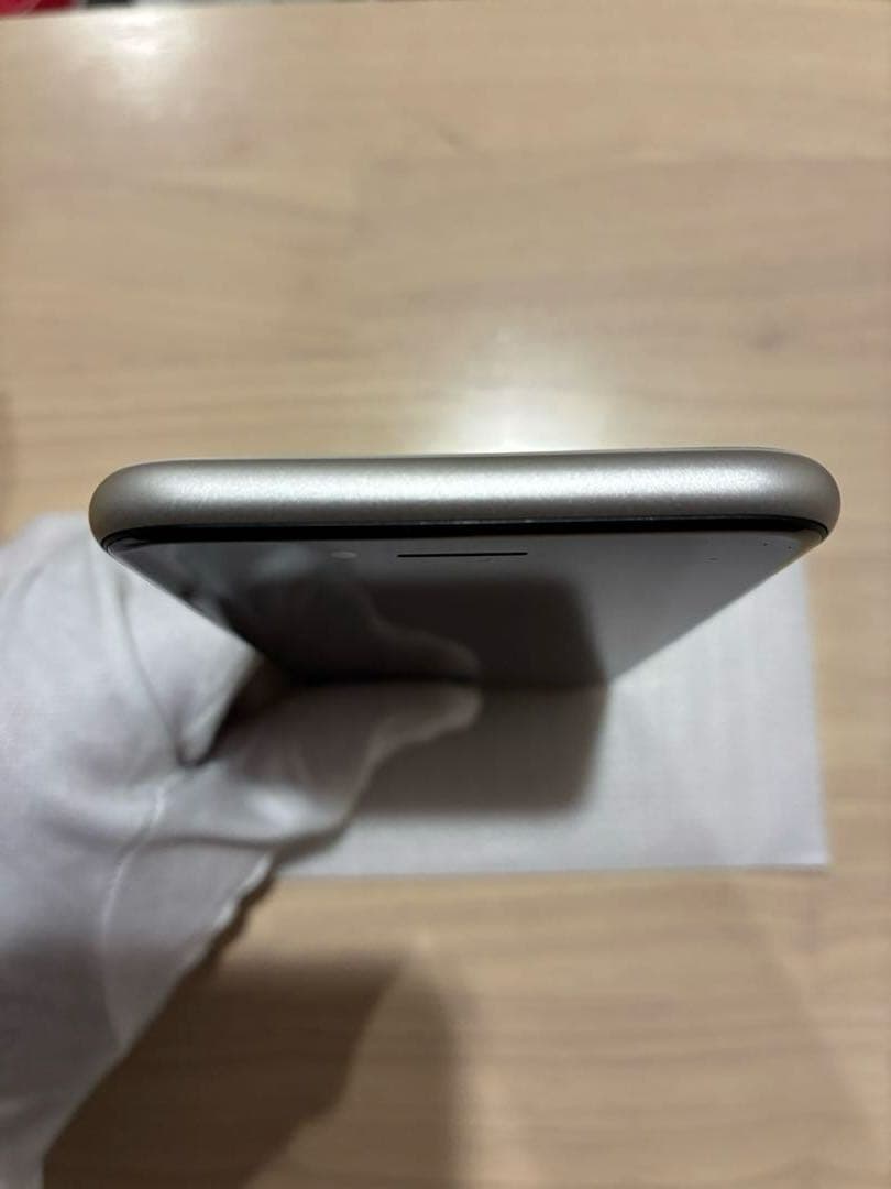 【中古】iPhoneSE3 128GB SIMフリー 本体のみ