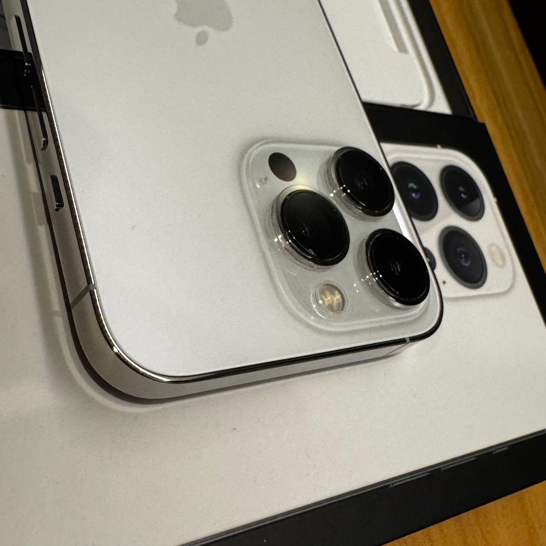 【100%】美品 Apple iPhone 13 Pro 256GB シルバー