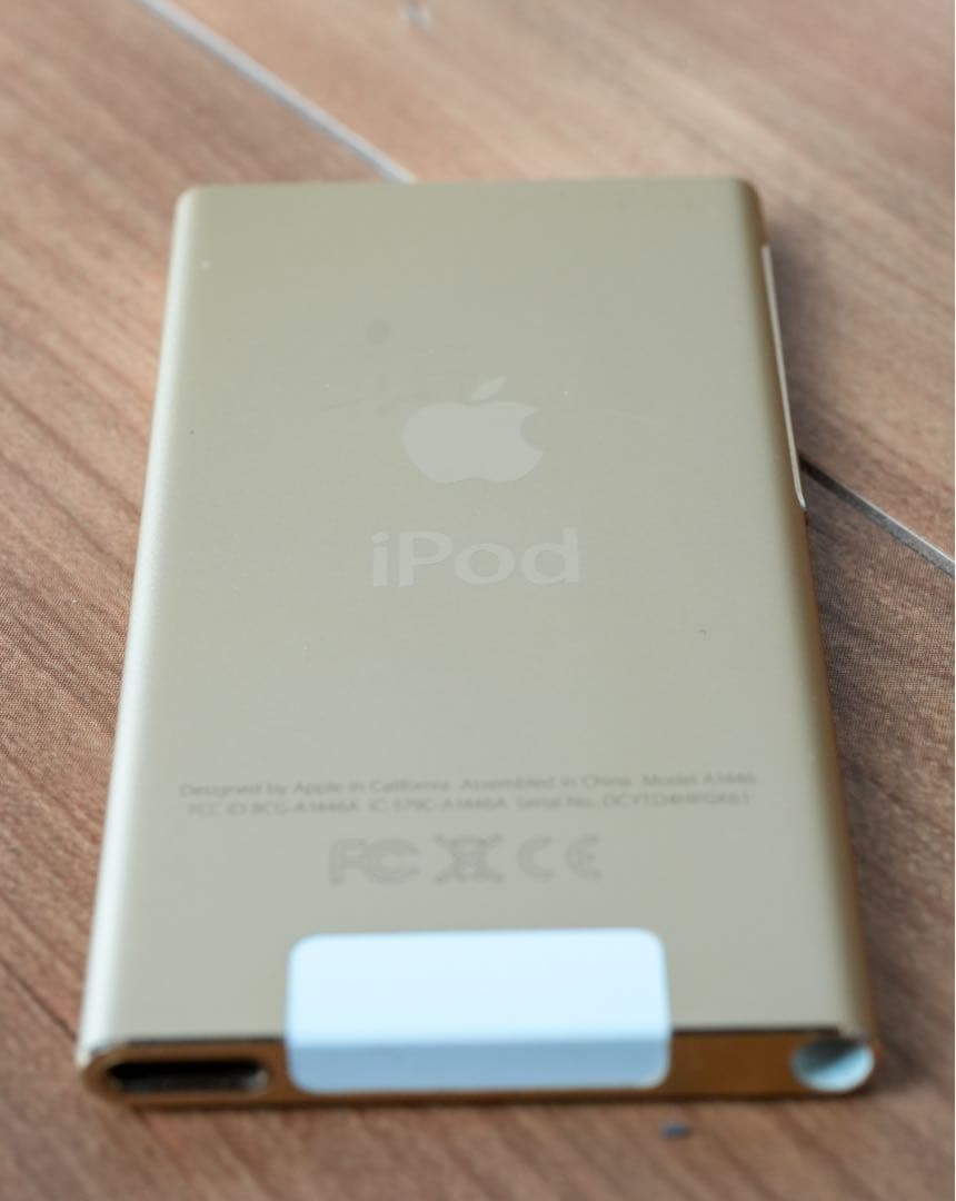 Apple iPod nano 16GB ゴールド　第7世代