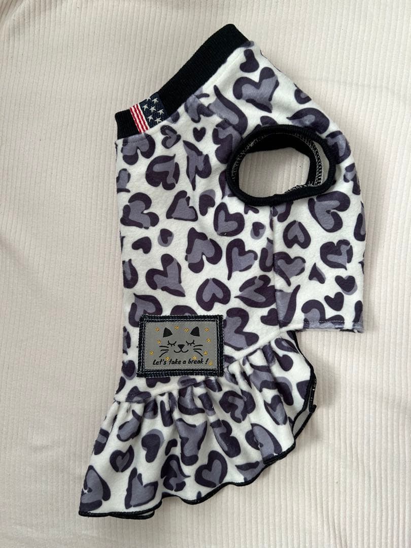犬服ハンドメイド　タンクトップ(おかず)