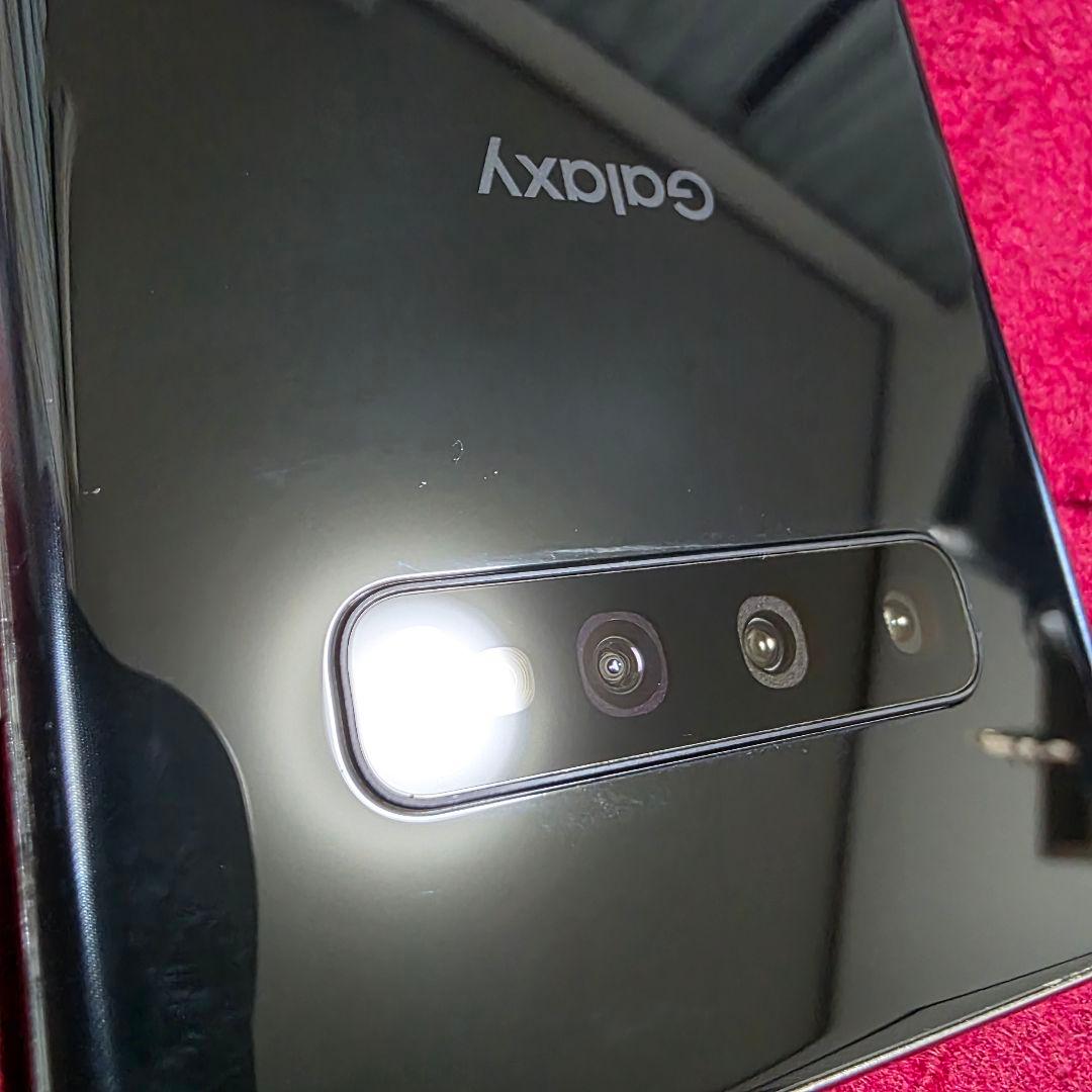 Samsung Galaxy S10+ ケース付き