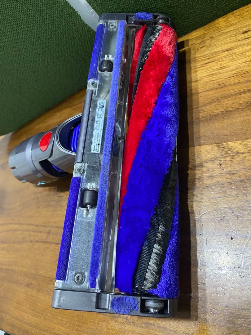 【美品】ダイソン dyson V8 slimソフトローラークリーナーヘッド