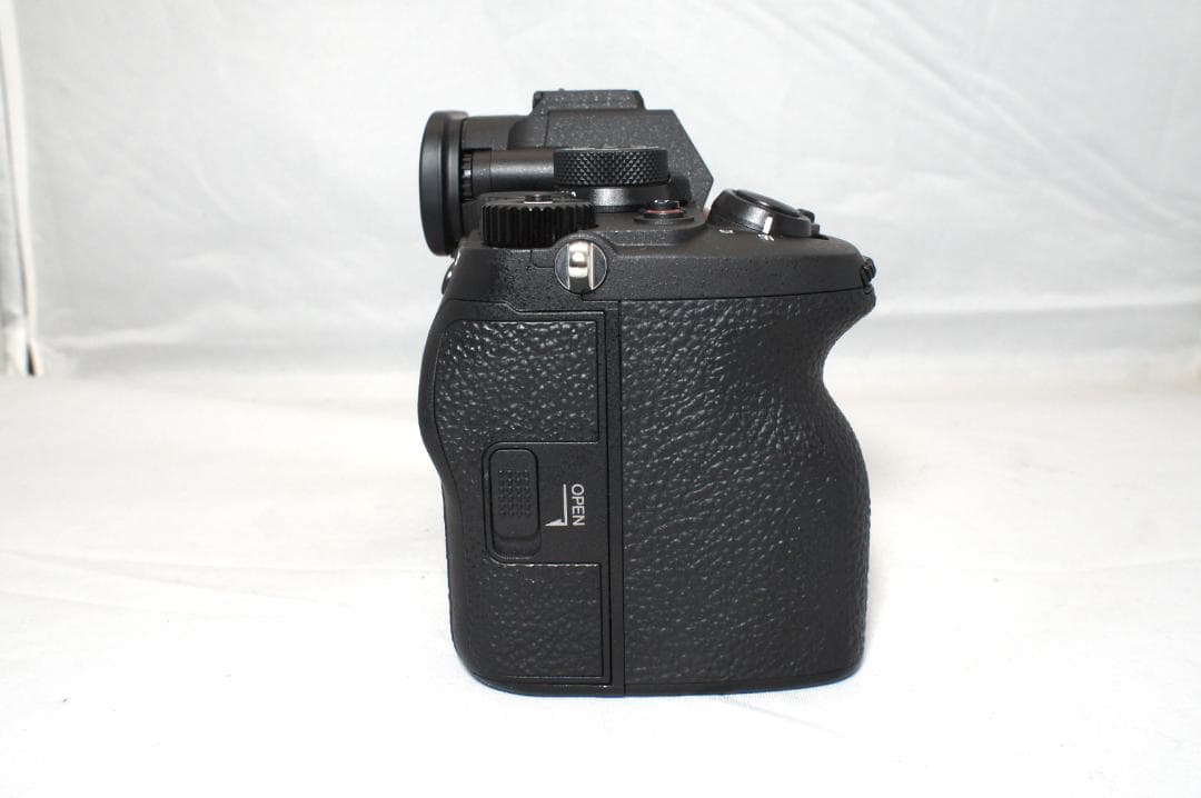 【極美品】SONY α7IV （ILCE-7M4）付属品多数 保証期間内