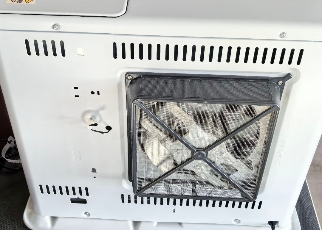 トヨトミ 石油ファンヒーター　LC-S53N ホワイト(W) 2023年製