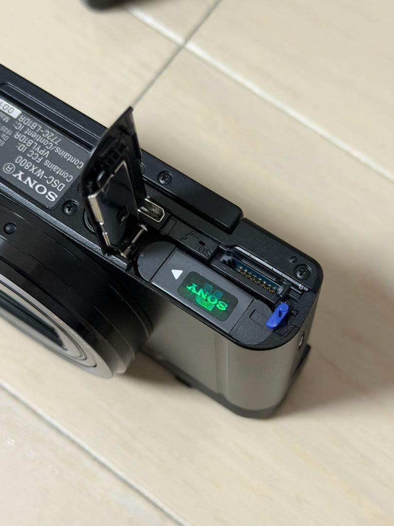 極美品SONY DSC-WX800 コンパクトデジタルカメラ　4K対応