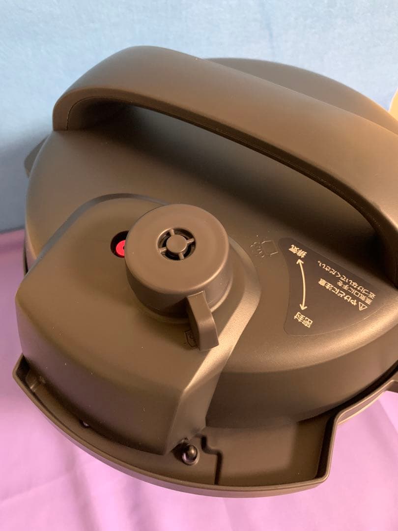 アイリスオオヤマ 電気圧力鍋 KPC-EMA3-B 未使用品
