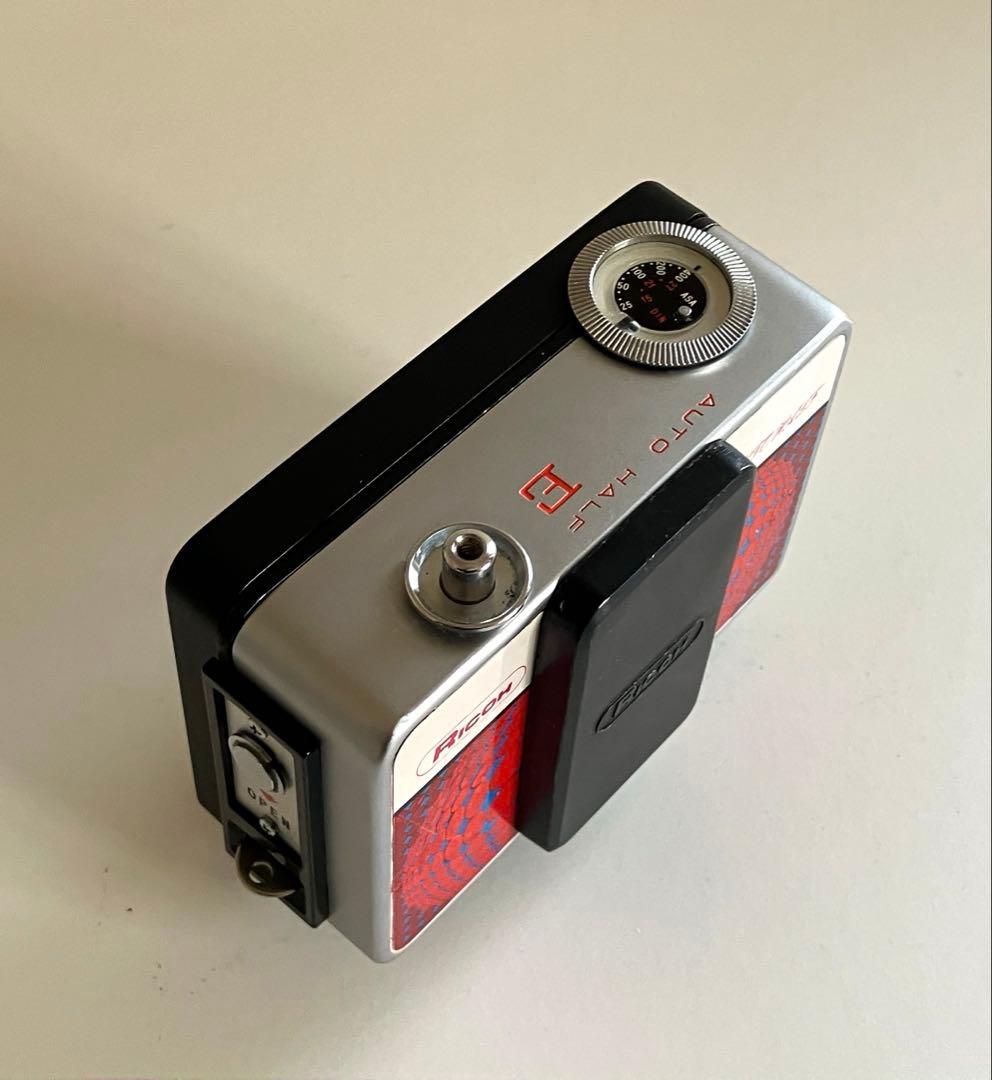 RICOH AUTO HALF E オートハーフ希少色　動作品ミャクミャクカラー